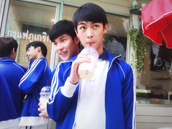 ru-nhau-xem-make-it-right-phim-dam-my-hoc-duong-thai-he-nay 13