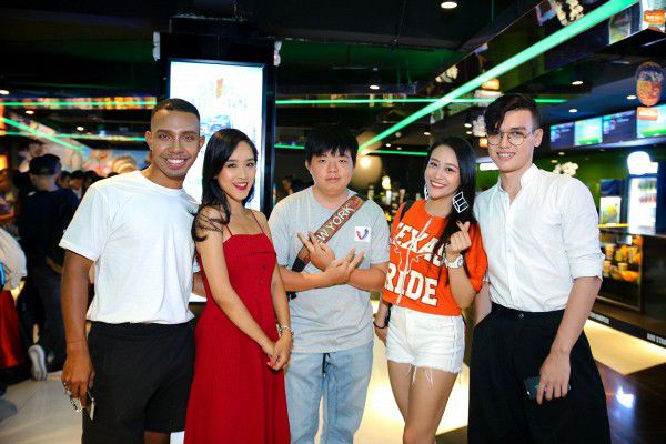 Sao Việt trẻ háo hức tại họp báo ra mắt "15+ Coming of Age" (3)